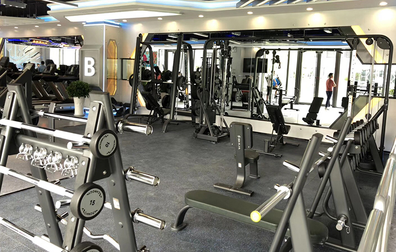 健身房器材